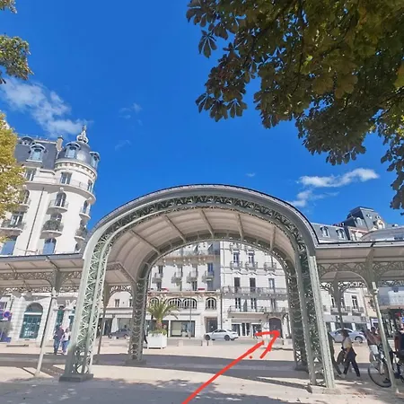 Apartamento Le Splendid - Hypercentre - Proche Opéra&parcs - Thermes