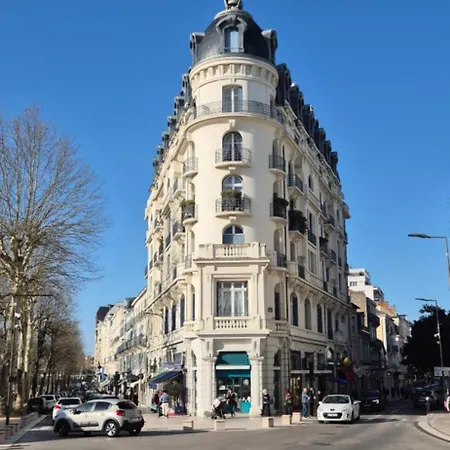 Le Splendid - Hypercentre - Proche Opéra&parcs - Thermes *