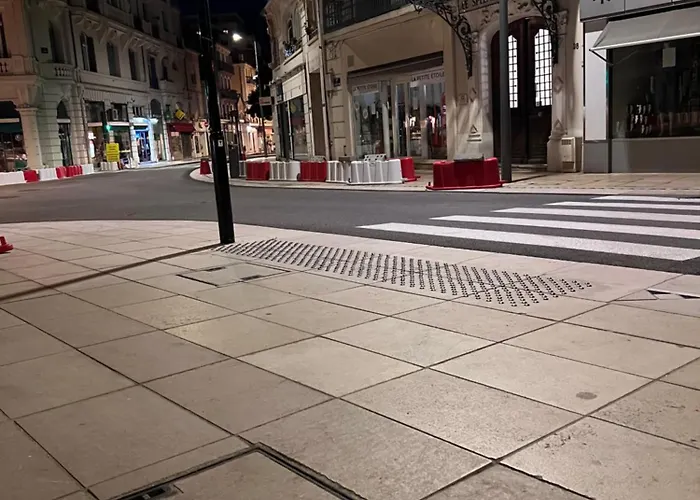 Le Splendid - Hypercentre - Proche Opéra&parcs - Thermes Apartamento Vichy