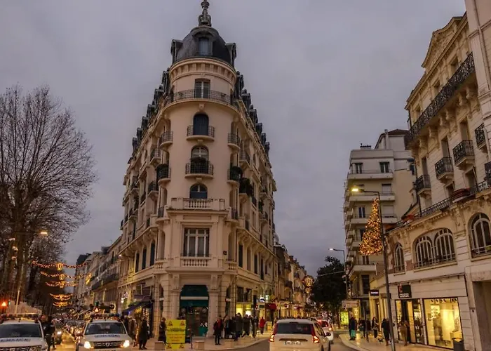 Le Splendid - Hypercentre - Proche Opera & Parcs - Thermes Апартаменты