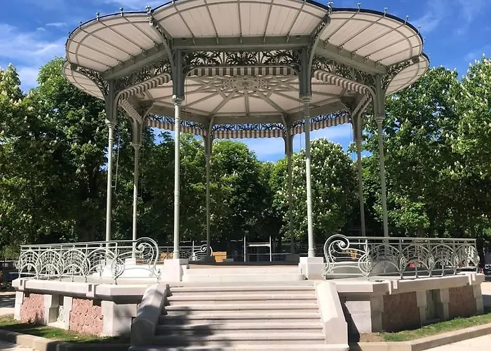 Apartamento Le Splendid - Hypercentre - Proche Opéra&parcs - Thermes Vichy